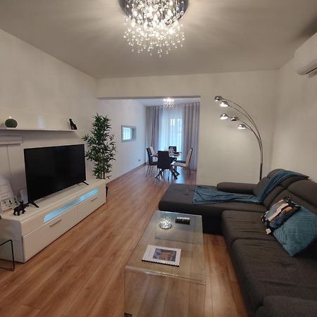 Central Modern Sliema 2 Bedroom Apartment Ngoại thất bức ảnh