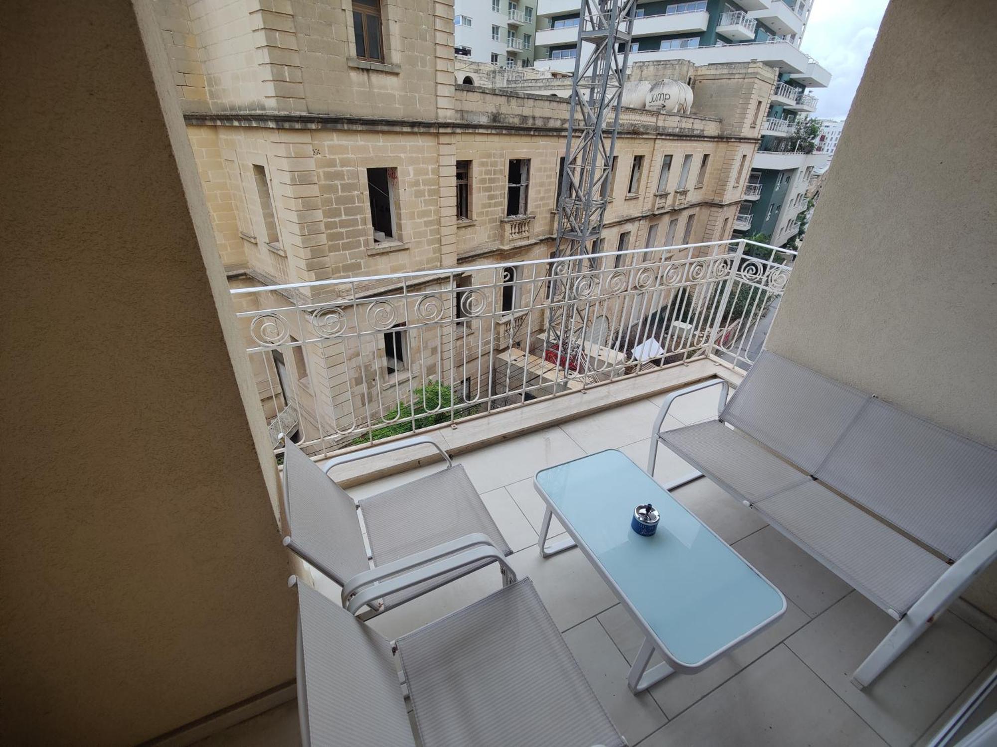 Central Modern Sliema 2 Bedroom Apartment Ngoại thất bức ảnh