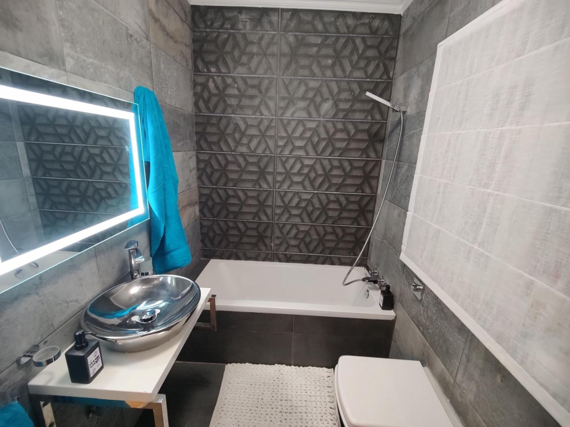 Central Modern Sliema 2 Bedroom Apartment Ngoại thất bức ảnh